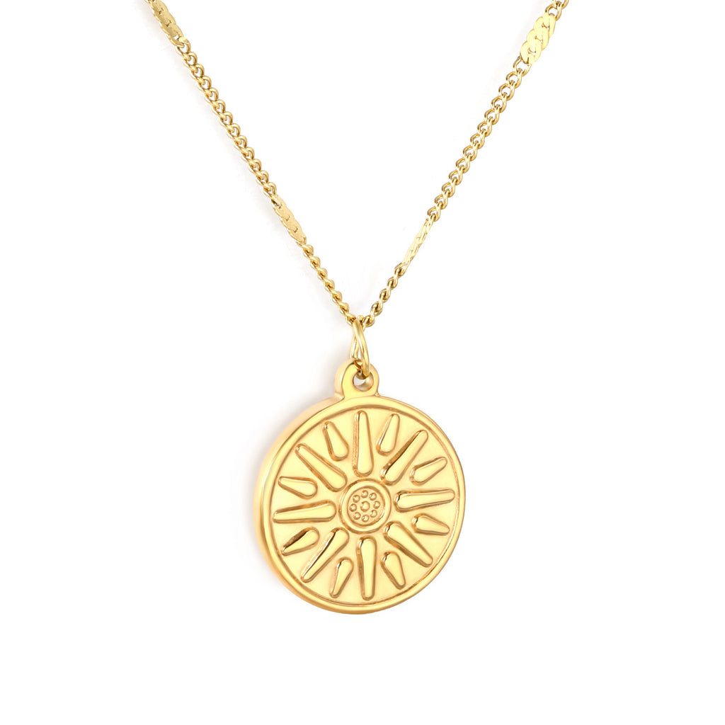 Niche Design Personality Sun Round Cake Pendant 18K Gold Necklace